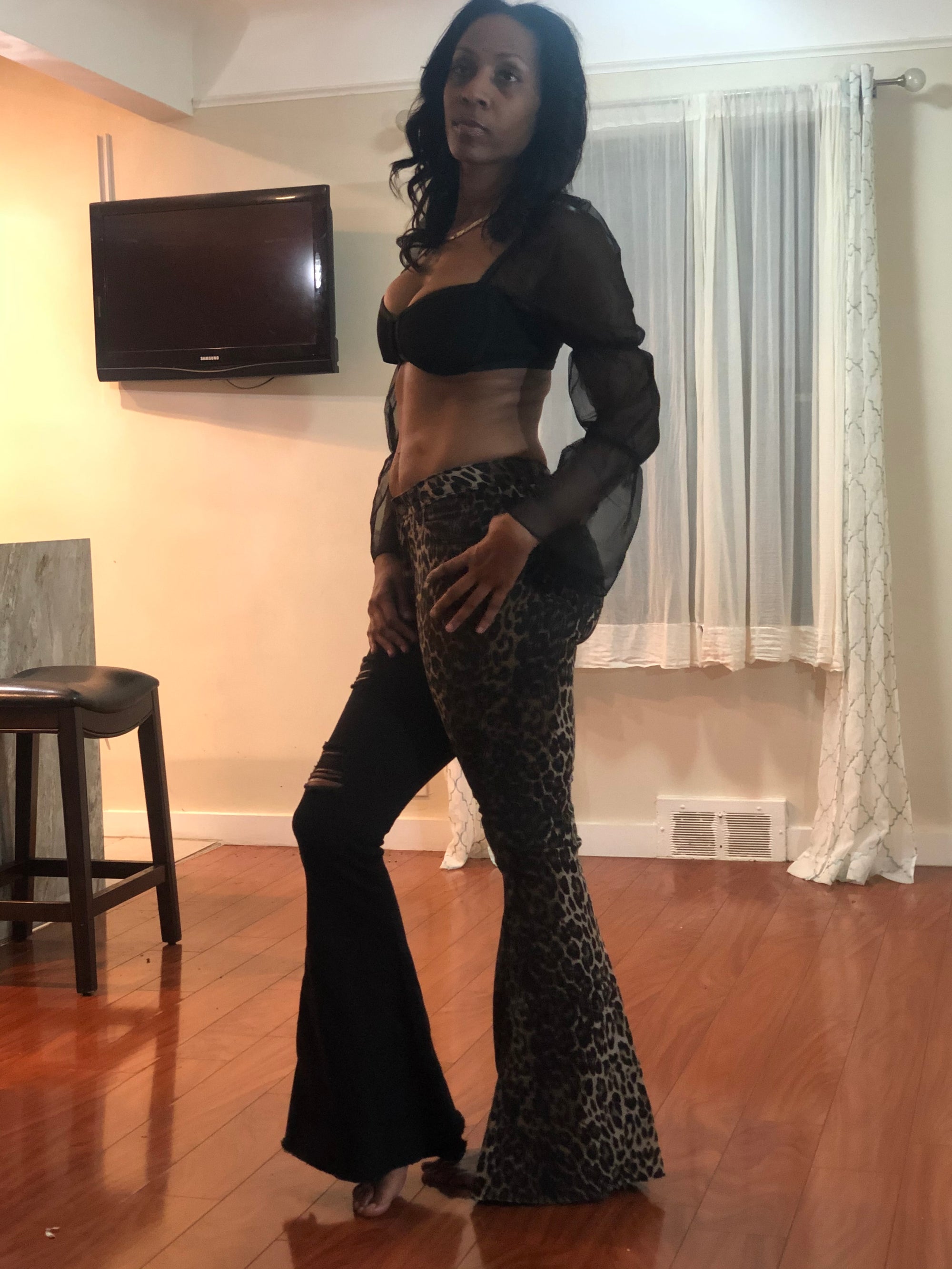 Square neck puff sleeve